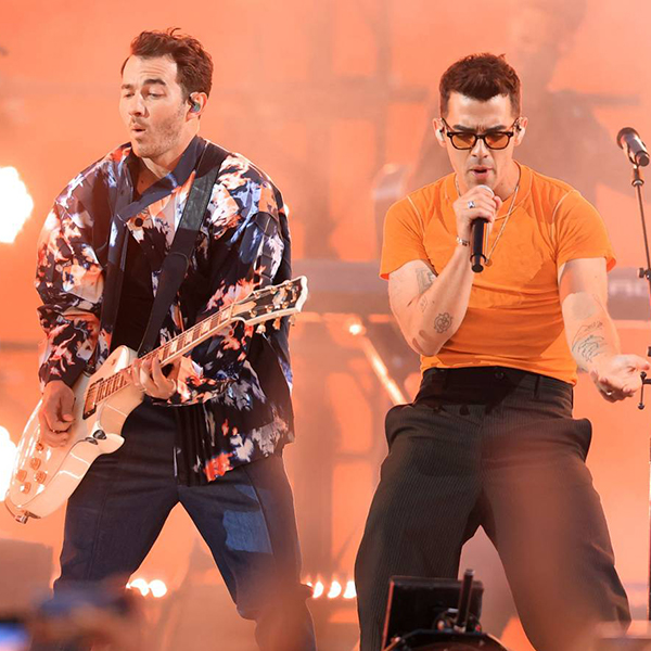 Jonas Brothers (Waitlist)