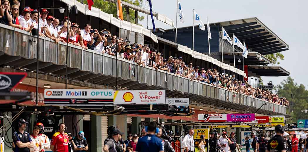 Pit Garage Shared Suite