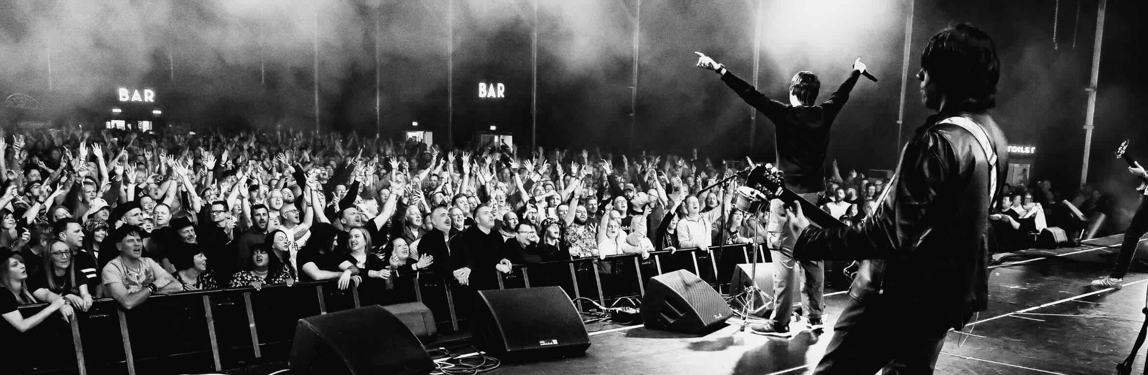 The Clone Roses (UK) & NOASIS