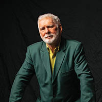 Vince Jones - A Maverick’s Tale 