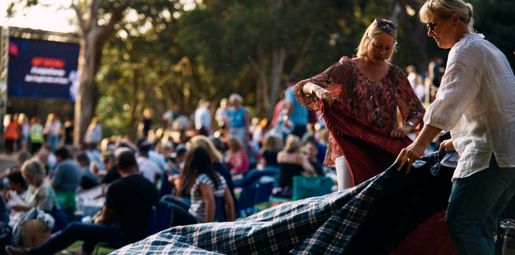 Picnic Rug - Gold